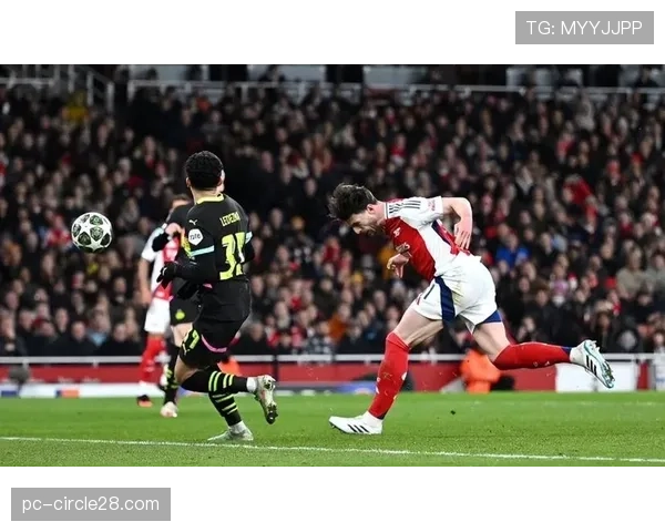 瞬间定格:萨卡边路突破被断,阿森纳全队瞬间展开的高位反抢画面 瞬间定格:萨卡边路突破被断,阿森纳全队瞬间展开的高位反抢画面